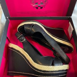 Vince Camuto - Estera Wedge Sandals